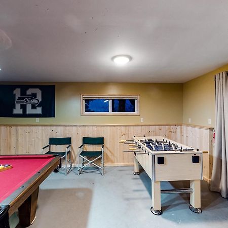 Towering Pines Cabin & Game Room Leavenworth Room photo